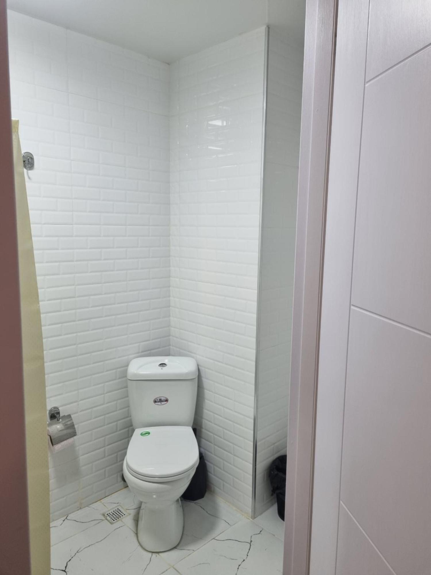 Mahali Hotel Batoemi Buitenkant foto