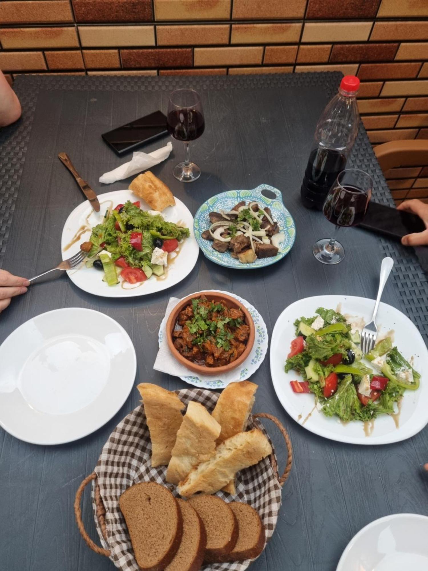 Mahali Hotel Batoemi Buitenkant foto